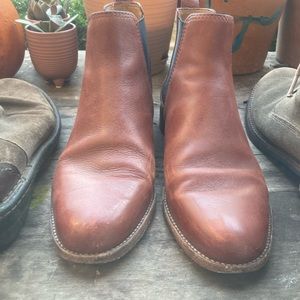 7.5 Madewell Chelsea Boots